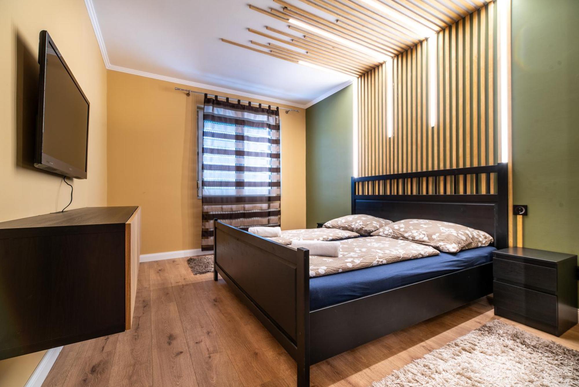 Grand Apartmanhaz Дьєнешдіаш Екстер'єр фото