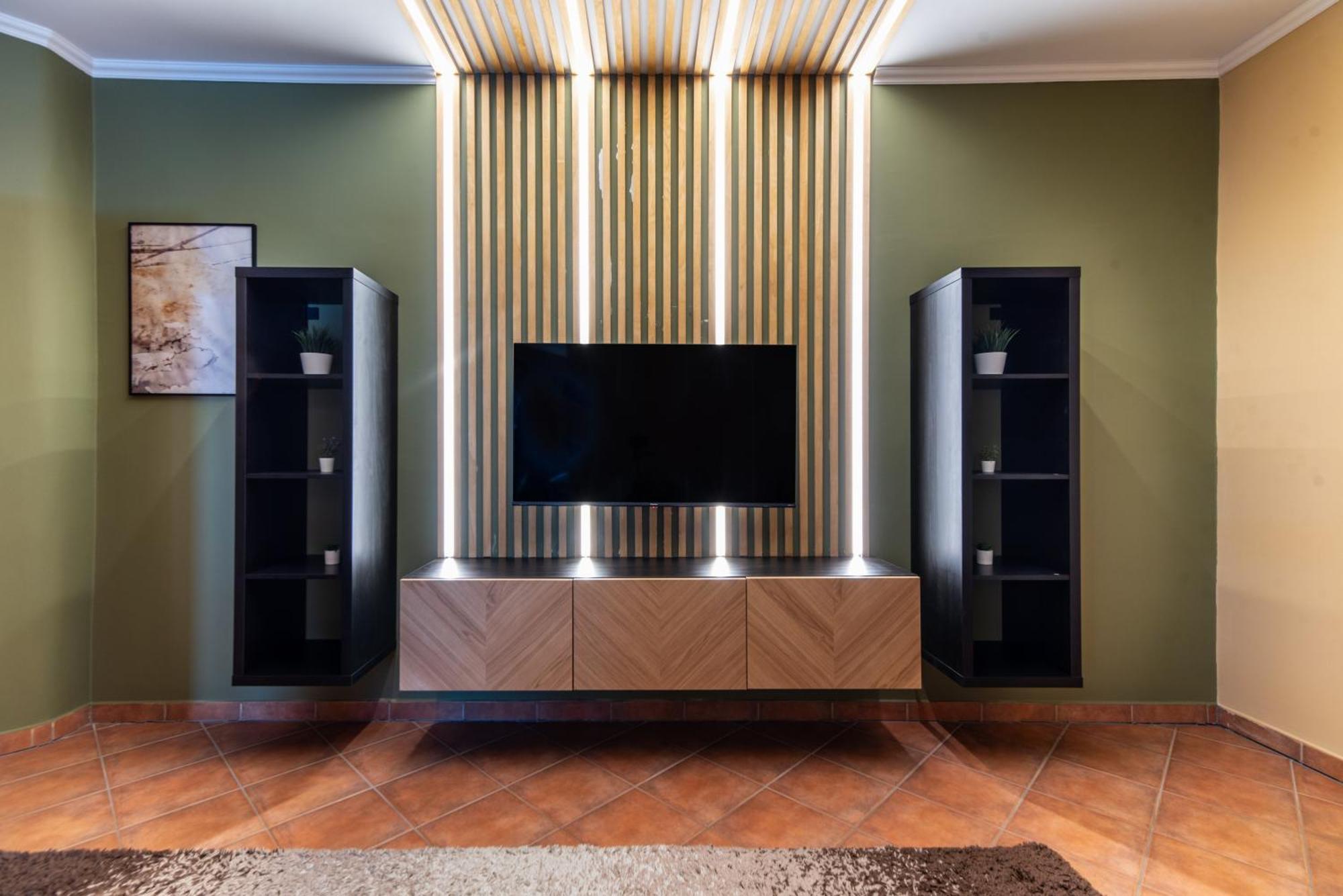 Grand Apartmanhaz Дьєнешдіаш Екстер'єр фото